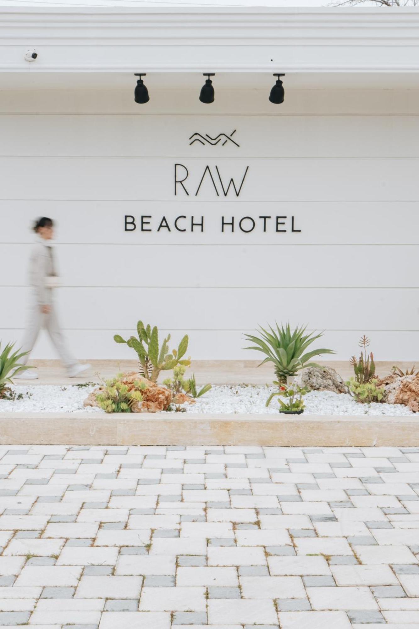 Raw Beach Hotel Antalya Bagian luar foto